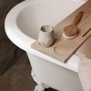 Bad-Accessoires-Seifenspender-und-Badematten-von-Aquanova4