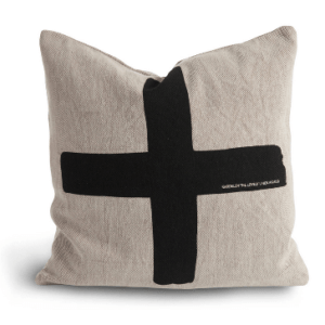 Kissen-schwarzes-Kreuz