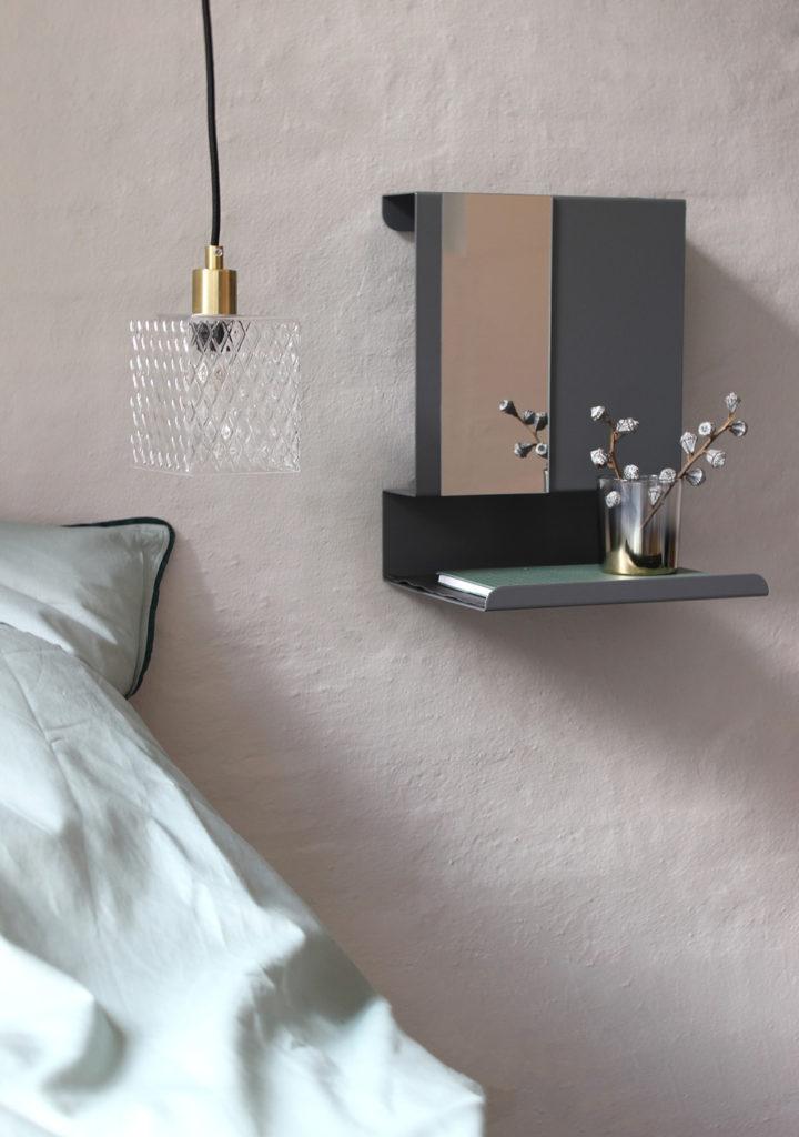 Wandregale Mirror-square-on-wall