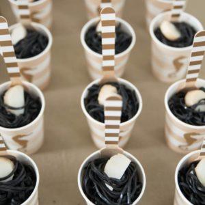 Partybesteck-der-Seahorse-Kollektion-in-gold-weiss