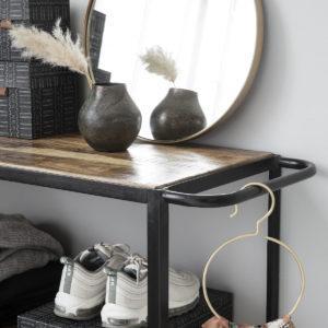 Rollregal-aus-Metall-im-IndustrieDesign-von-House-Doctor-im-Detail