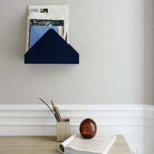 Wandregal-Kuvert-in-royal-blue