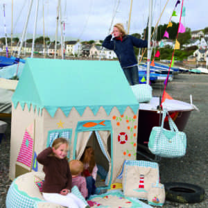 boathouseinboatyard-withchildren