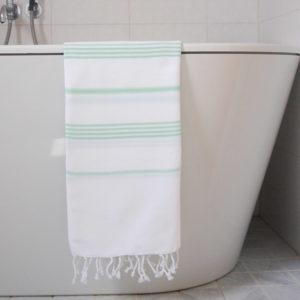 fresh-green-stripe-P3244445-badkamer-MM-889