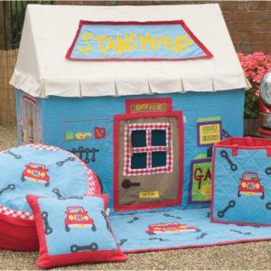 garagewithaccessories_cut-2