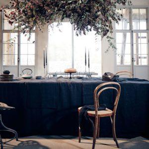 lovely_linen_table_1_AW195d94b86ebd491